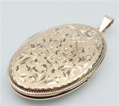 Medaillon mit Ziergravur - Weihnachtsauktion - Juwelen und Schmuck