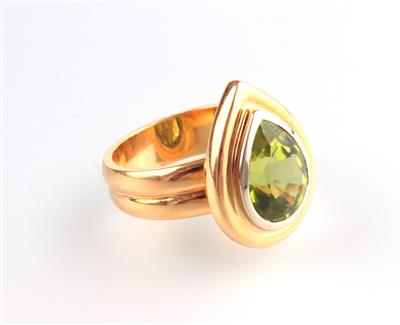 Peridot Ring - Gioielli