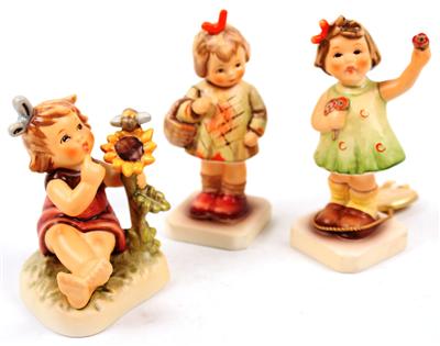 3 Hummelfiguren, - Antiques, art and jewellery