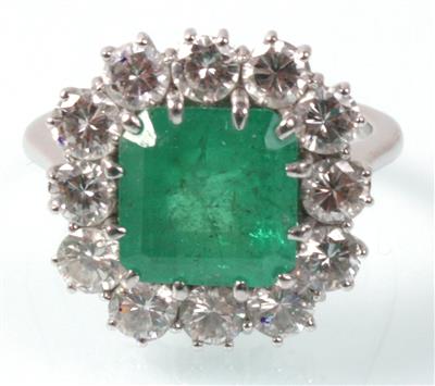 Smaragddamenring - Antiques, art and jewellery