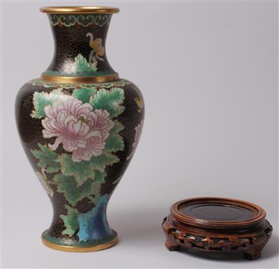 Cloisonné-Vase - Online Auktion Kunst, Antiquitäten und Schmuck