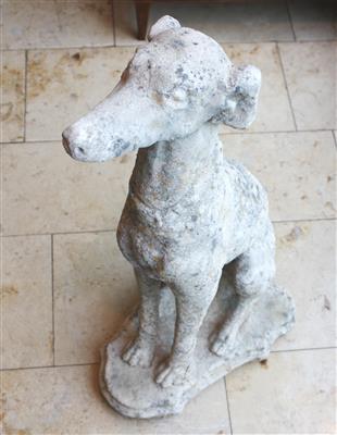 Gartenfigur "Sitzender Hund" - Online Auktion Kunst, Antiquitäten und Schmuck