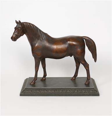 Pferdefigur - Online Auktion Kunst, Antiquitäten und Schmuck