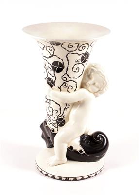 Füllhornvase mit Putto - Antiques, art and jewellery