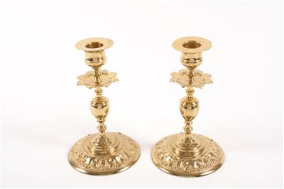 Paar Kerzenständer im Stile des Historismus - Antiques, art and jewellery