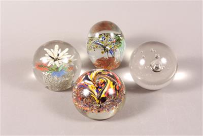 4 Briefbeschwerer (paperweights) - Antiques, art and jewellery