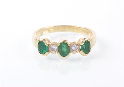Brillant/Smaragd Ring - Schmuck