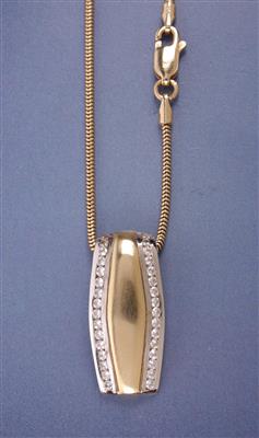Anhänger an Schlangenhalskette - Jewellery, antiques and art