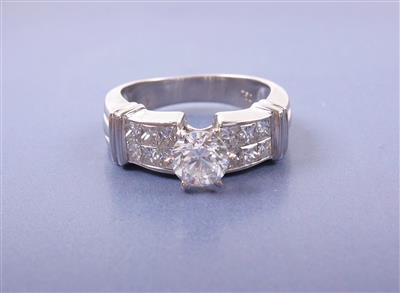 Brillant/Diamant Damenring zus. ca. 1,40 ct - Jewellery, antiques and art