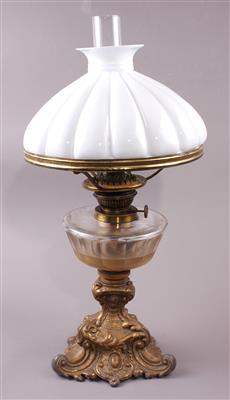 Petroliumlampe in barocker Form - Klenoty, umění a starožitnosti