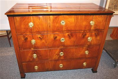 Biedermeier-Kommode, 1. Hälfte 19. Jhdt., - Gioielli, arte e antiquariato