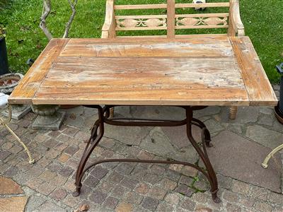 Gartentisch, im klassizistischem Stil, - Furniture and decorative art