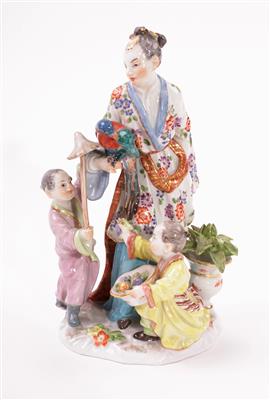 Figurengruppe Chinesin mit Kindern und Papagei - Schmuck, Kunst & Antiquitäten