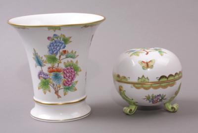 Blumenvase/Deckeldose, ungarisches Porzellan, Marke Herend, - Furniture, Art & Antiques