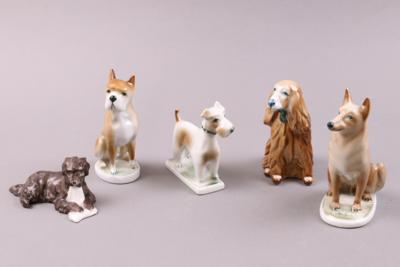 Gruppe Hundefiguren (5 Stück) ungarisches Porzellan, Marke Zsolnay/Pecs, - Jewellery, antiques and art