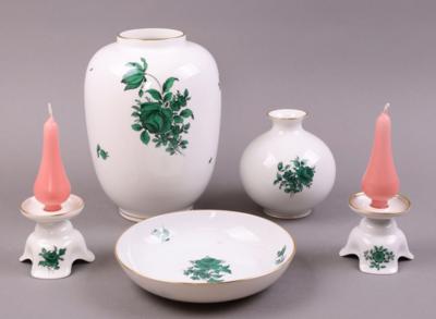 2 Vasen, 1 Schale, Paar Kerzenständer, Wiener Porzellan, Marke Augarten, - Porcelán, sklo a keramika