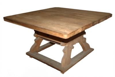 Provienzeller Tisch (sogn. Jogltisch) 2. Hälfte 20. Jahrhundert - Nábytek, interiér a technologie