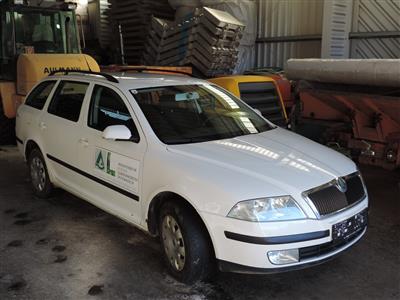 KKW Skoda Oktavia, Kombi 4 x 4, weiß - Fahrzeuge Land Steiermark