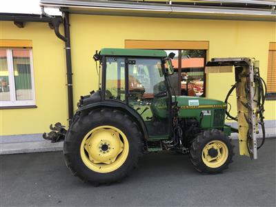 John Deere 5400 N Schmalspurtraktor - Macchine e apparecchi tecnici