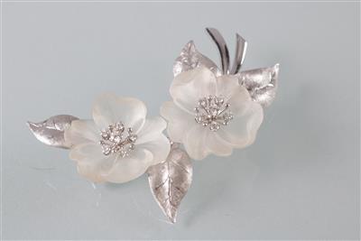 Blütenbrosche mit Brillanten zus. ca. 0,30 ct - Umění, starožitnosti, šperky