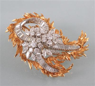 Brillant Diamantbrosche zus. ca.7,5 ct - Antiques, art and jewellery