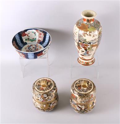 2 Deckelgefäße, 1 Vase, 1 Schale - Antiques, art and jewellery