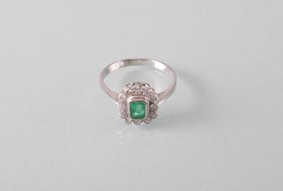 Smaragd Brillantring zus. ca. 0,30 ct - Umění, starožitnosti, šperky
