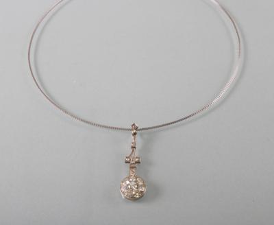 Diamant Brillantanhänger zus. ca.1,75 ct an Fassonhalskette - Klenoty, umění a starožitnosti
