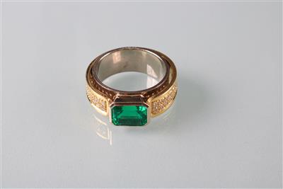 Smaragd Brillantring zus. ca.0,33 ct - Umění, starožitnosti a šperky