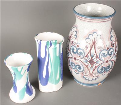 4 Vasen, Wandspiegel - Antiques, art and jewellery