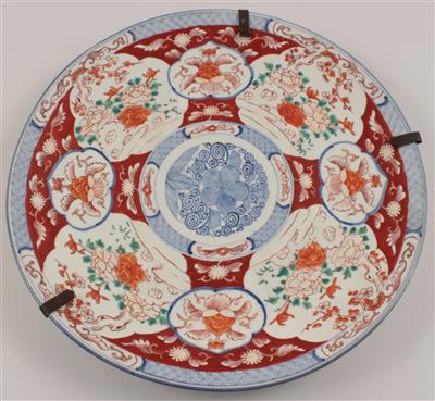 Großer Imari-Teller, - Umění, starožitnosti, šperky