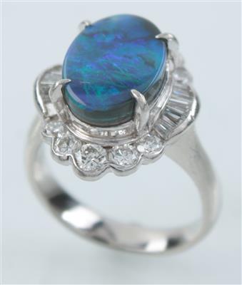 Opal-Damenring - Antiques, art and jewellery
