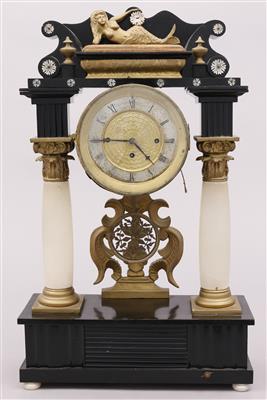 Biedermeier-Kommodenuhr um 1830 - Kunst, Antiquitäten und Schmuck