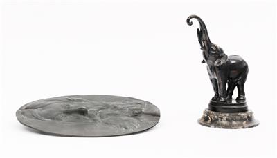 1 Bronzerelief 19. Jh., 1 Skulptur 20. Jh. - Kunst, Antiquitäten und Schmuck