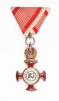 Verdienstkreuz mit Krone - Kunst, Antiquitäten und Schmuck