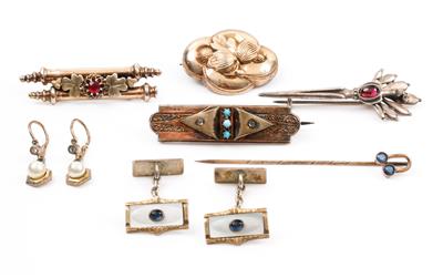 4 Broschen, 1 Krawattennadel, 1 Paar Ohrgehänge, 2 Manschettenknöpfe 19./20. Jh. - Antiques, art and jewellery