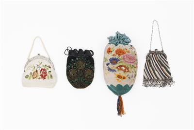 4 Handtaschen um 1900 - Antiques, art and jewellery