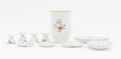 1 Vase, 2 Aschenschalen, 3 Schalen, 4 Kerzenleuchter - Kunst und Antiquitäten