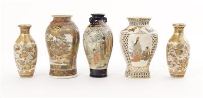 Konvolut von 5 verschiedenen Imari Vasen, Japan, Ende 19. Jh. - Antiques and art