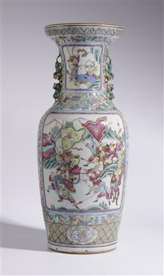 Famille rose Bodenvase, China, späte Qing-Dynastie - Antiques and art