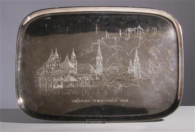Großes Tablett mit Ansicht von Salzburg, München, 3. Viertel 20. Jahrhundert - Kunst & Antiquitäten
