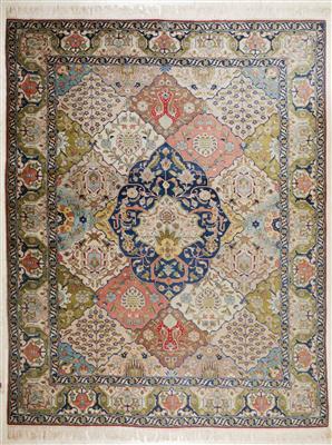 Täbriz "Amirkhiz" Teppich, ca. 380 (405) x 270 cm, Nordwestpersien (Iran), Erste Hälfte 20. Jahrhundert - Antiques and art