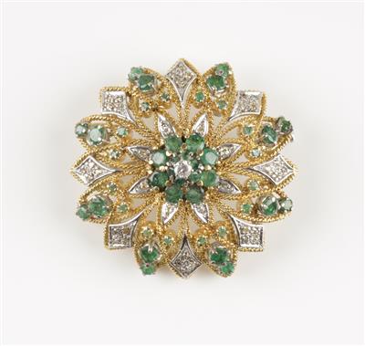 Brillant Diamant Smaragdbrosche, Diamanten zus. ca. 0,60 ct - Schmuck & Uhren