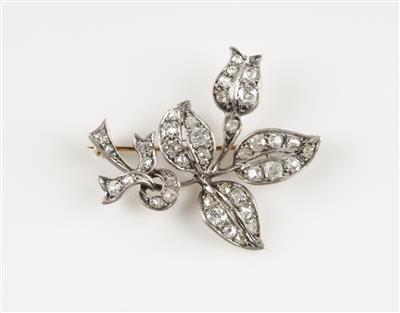 Altschliffbrillant, DiamantBlütenbrosche, zus. ca. 2,0 ct - Jewellery and watches