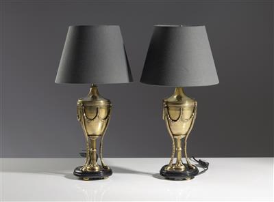Paar Tischlampen im Louis-XVI-Stil, 20. Jahrhundert - Kunst & Antiquitäten
