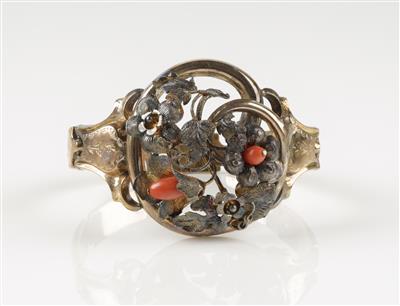 Korallenarmkette, um 1900 - Jewellery and watches