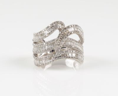 Brillant-Diamant Damenring zus. 4,30 ct - Jewellery and watches