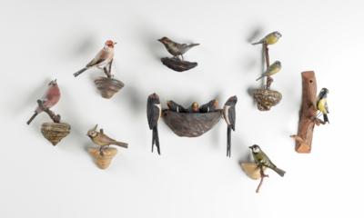 Acht Viechtauer Vögel, Oberösterreich, vornehmlich 20. Jahrhundert - Antiques, art and jewellery