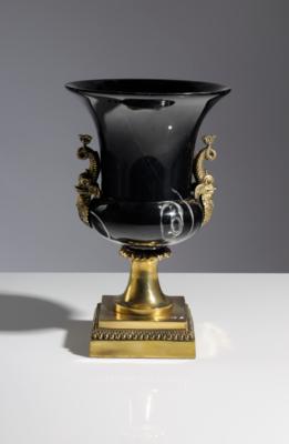 Kratervase mit Delphinen, 20. Jahrhundert - Antiquitäten, Möbel & Teppiche