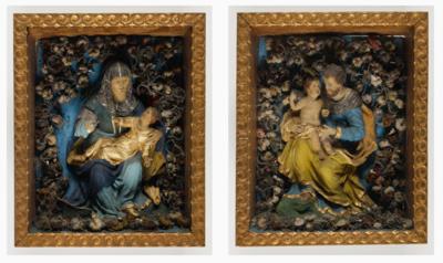 Zwei Wachsbossierungen "Hl. Joseph mit Christuskind"  &  "Hll. Anna und Maria", Alpenländisch, 19. Jahrhundert - Umění, starožitnosti, šperky